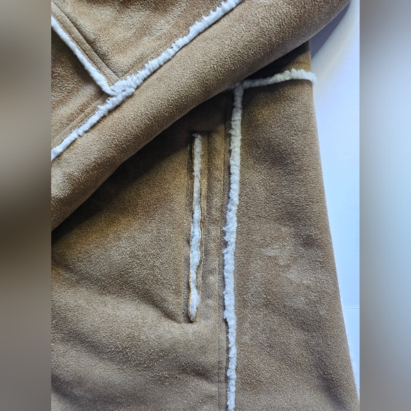 ROUTE 66  WOMEN'S FAUX FUR JACKET - Picture 6 of 10